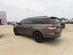 2023 Navigator L Thumbnail 17