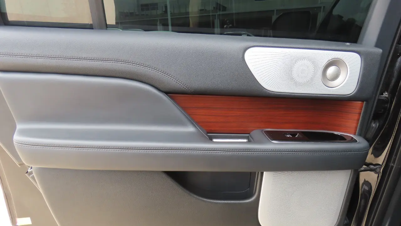 2023 Lincoln Navigator L Reserve