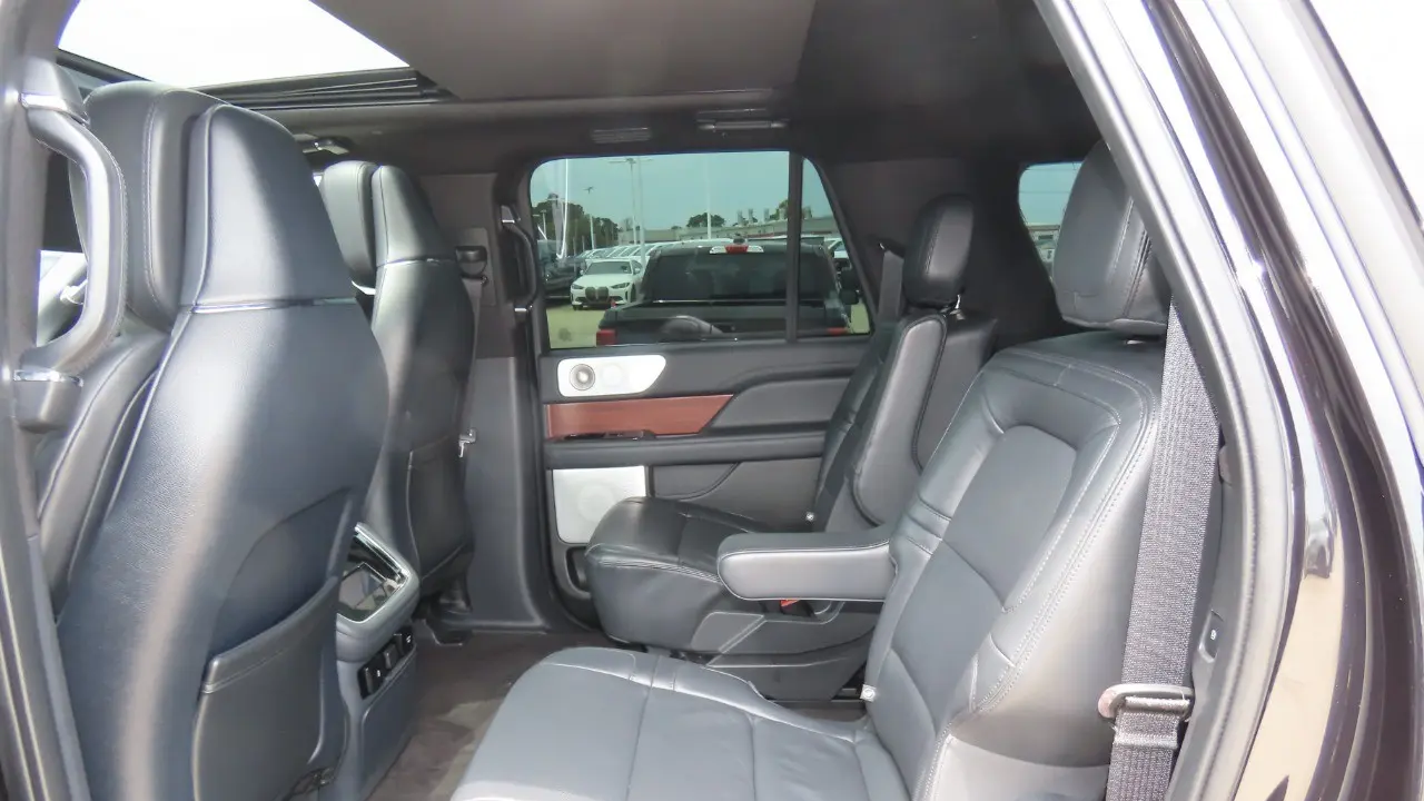 2023 Lincoln Navigator L Reserve