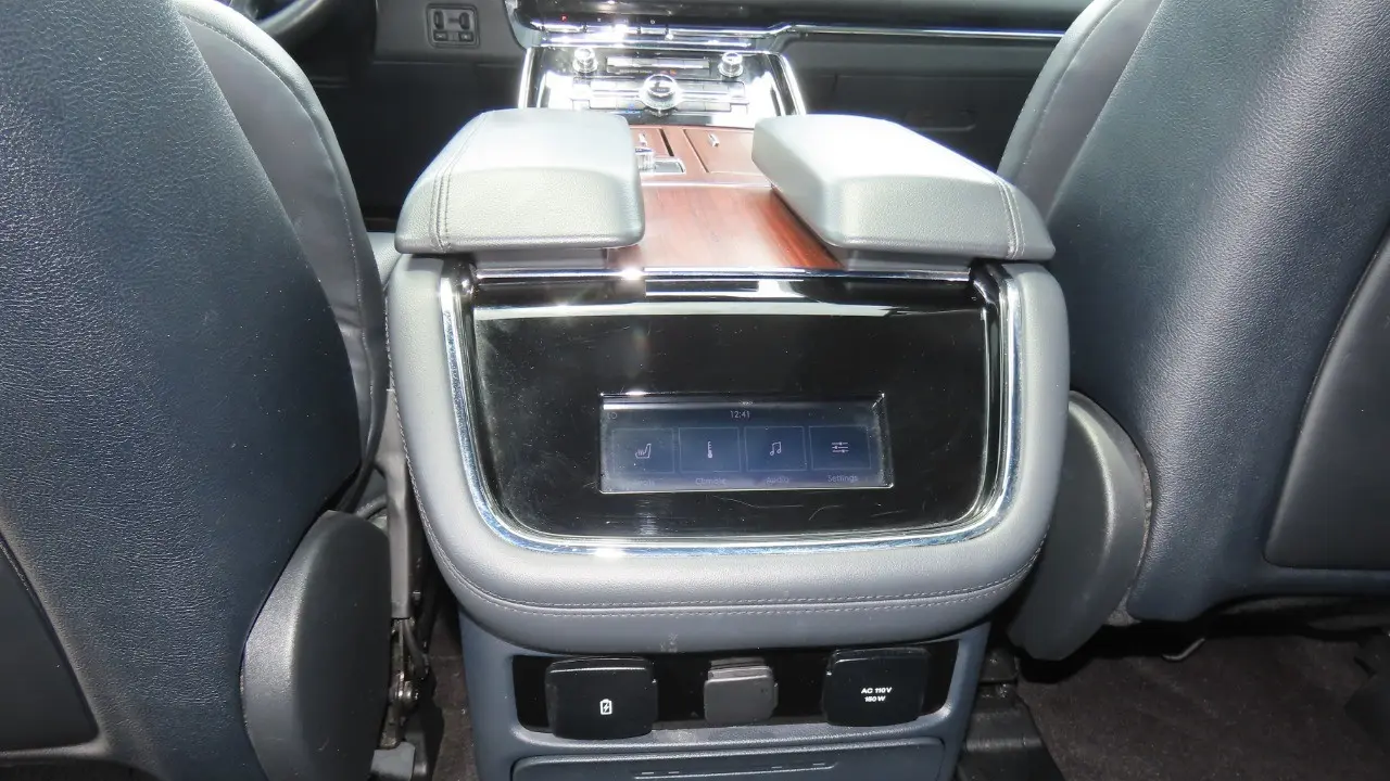 2023 Lincoln Navigator L Reserve