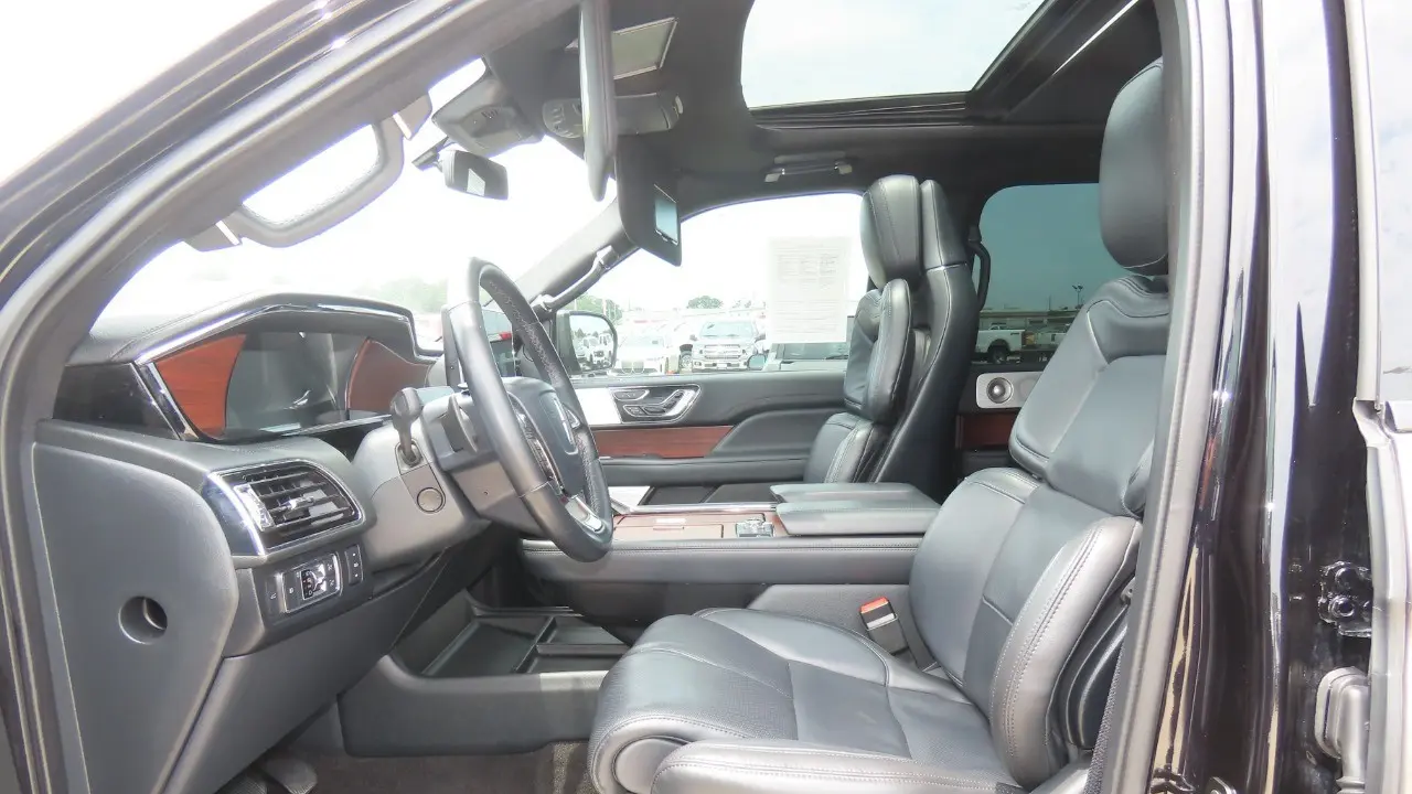 2023 Lincoln Navigator L Reserve