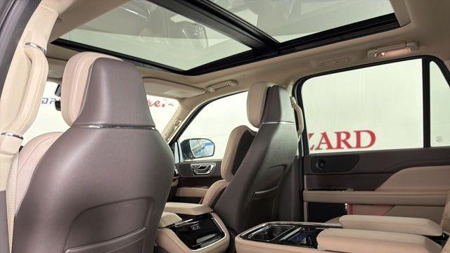 2023 Lincoln Navigator L Reserve