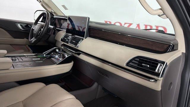 2023 Lincoln Navigator L Reserve