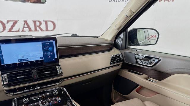 2023 Lincoln Navigator L Reserve