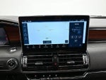 2023 Navigator L Thumbnail 10