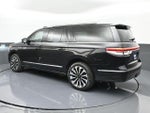 2023 Navigator L Thumbnail 24