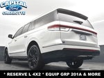2023 Navigator L Thumbnail 25
