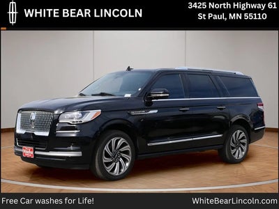 Photo of a 2022 Lincoln Navigator L 4X2 Reserve 4DR SUV for sale