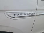 2022 Navigator L Thumbnail 11
