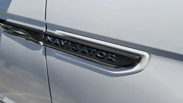 2022 Lincoln Navigator L Reserve