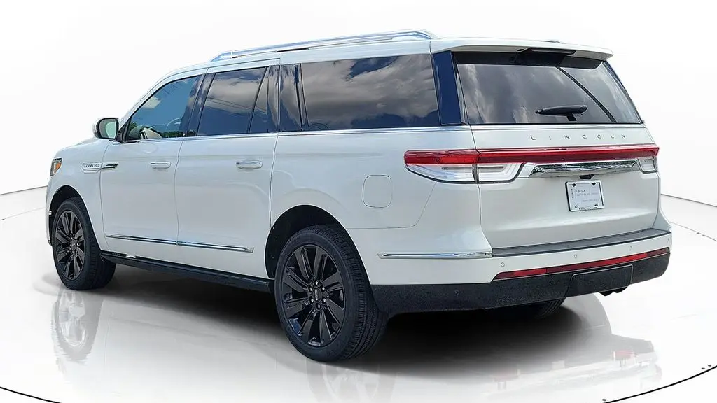2022 Lincoln Navigator L Reserve