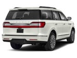 2021 Navigator L Thumbnail 2