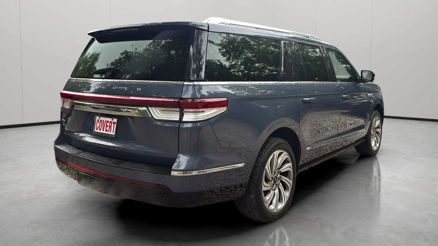 2022 Lincoln Navigator L Reserve