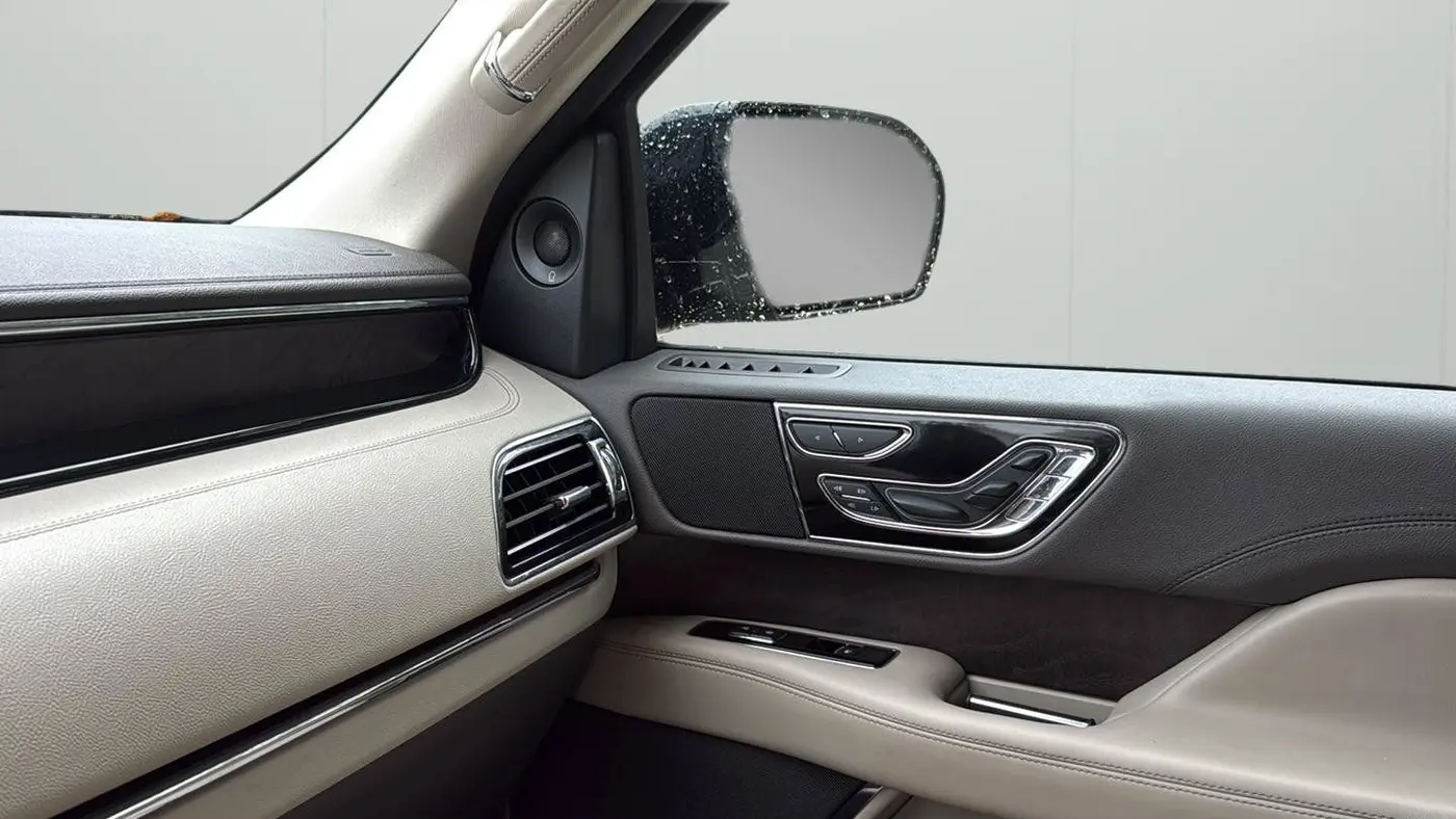 2022 Lincoln Navigator L Reserve