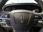 2022 Navigator L Thumbnail 8