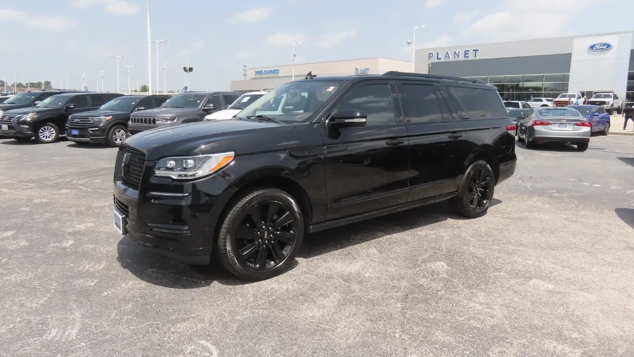 2022 Lincoln Navigator L Reserve