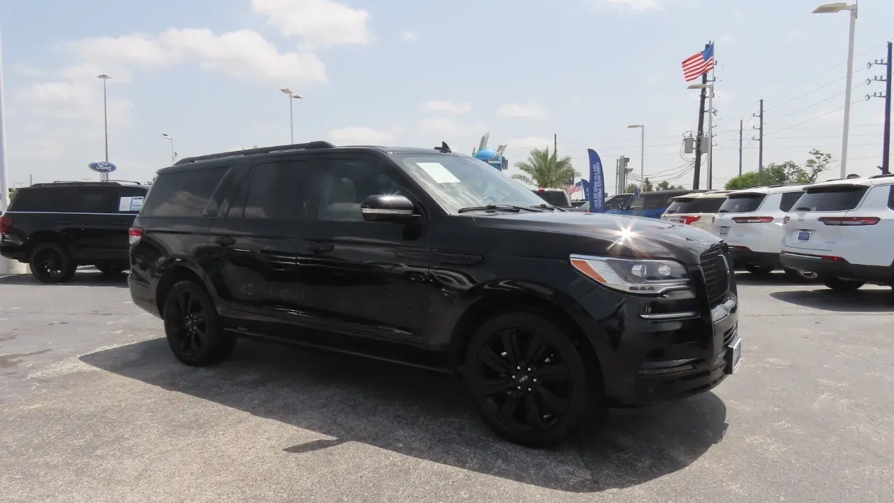 2022 Lincoln Navigator L Reserve