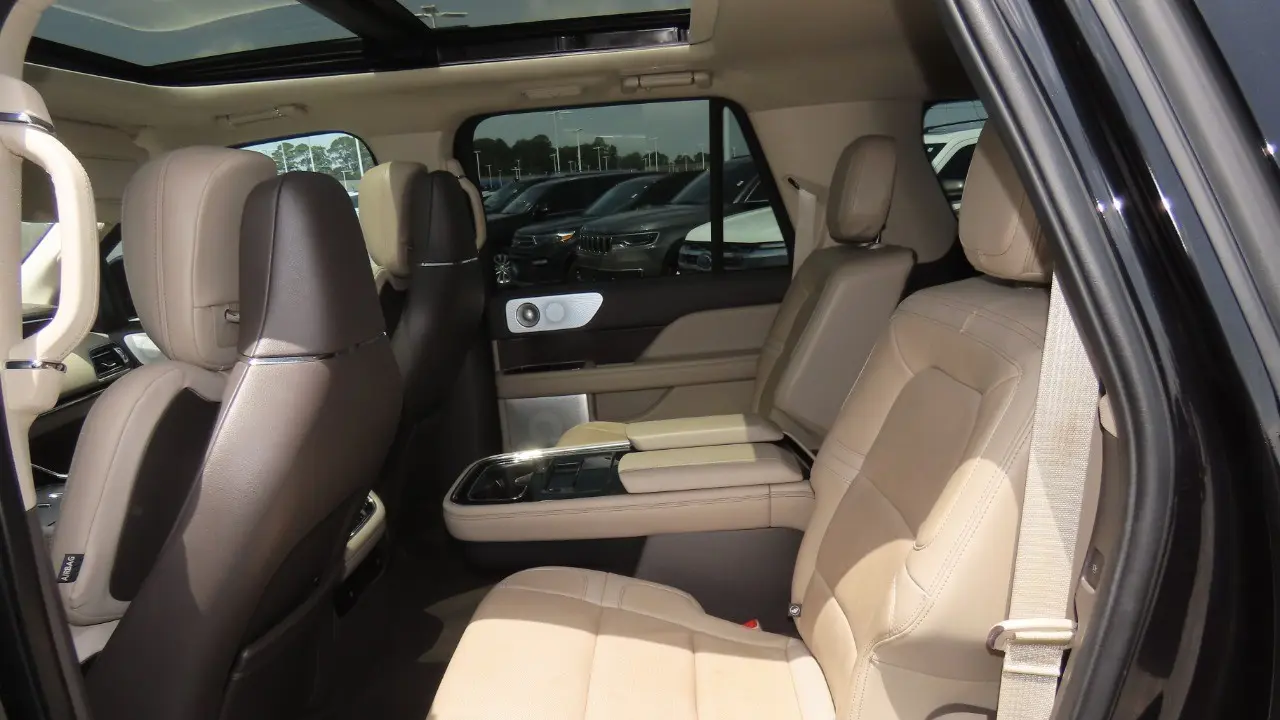 2022 Lincoln Navigator L Reserve