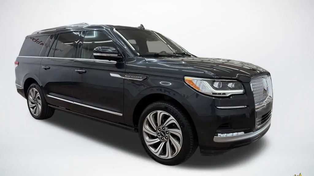 2022 Lincoln Navigator L Reserve