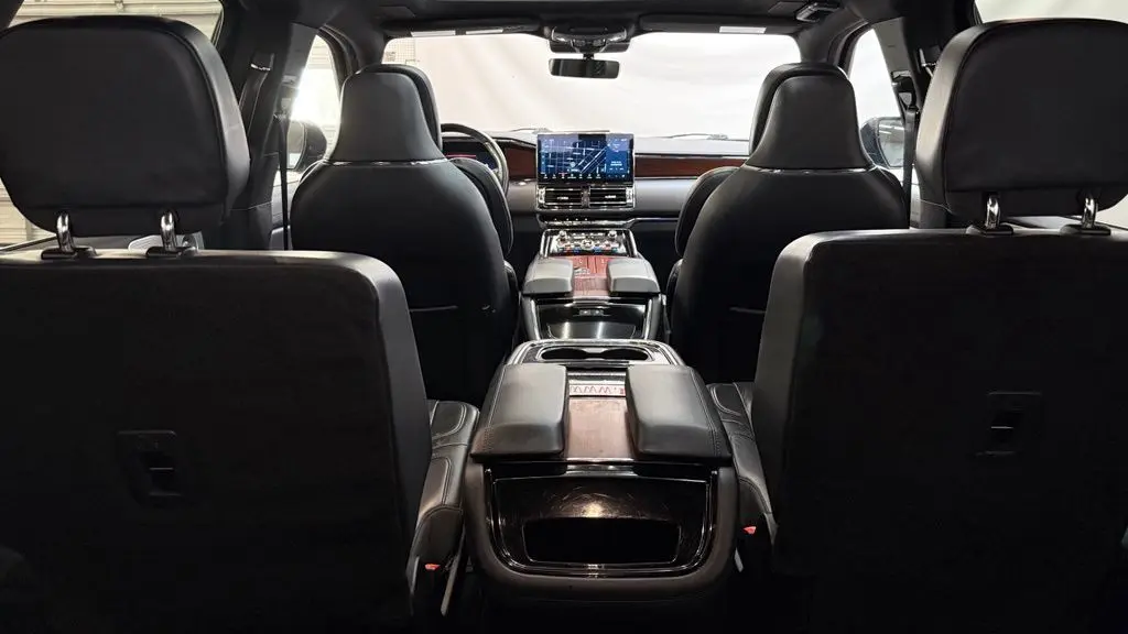 2022 Lincoln Navigator L Reserve