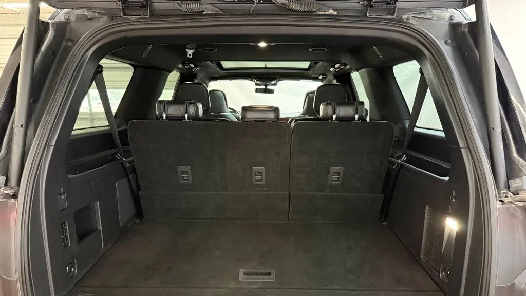 2022 Lincoln Navigator L Reserve