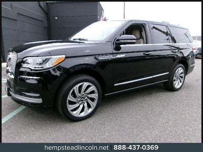 Photo of a 2023 Lincoln Navigator L 4X4 Reserve 4DR SUV for sale