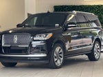 2023 Navigator L Thumbnail 8
