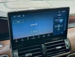 2023 Navigator L Thumbnail 15