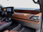 2023 Navigator L Thumbnail 33