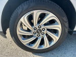 2023 Navigator L Thumbnail 5