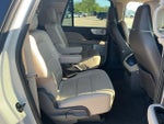 2023 Navigator L Thumbnail 14