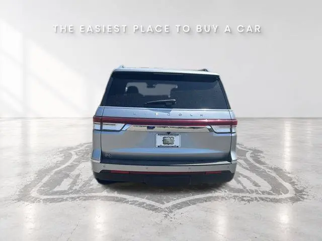 2023 Lincoln Navigator - $49,795
