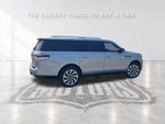 2023 Navigator L Thumbnail 15