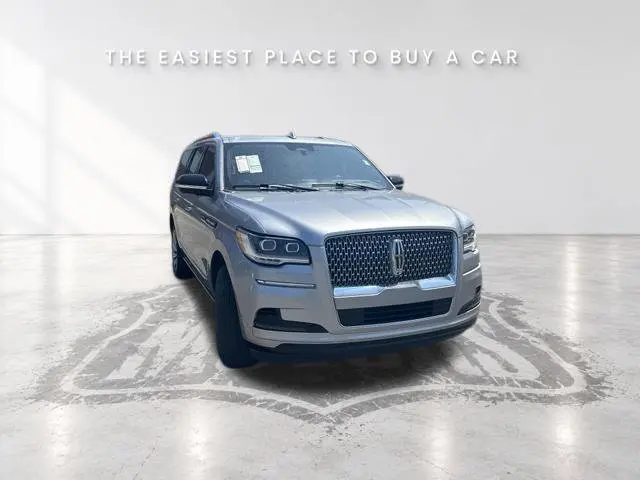 2023 Lincoln Navigator - $49,795