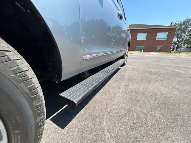2023 Lincoln Navigator - $49,795