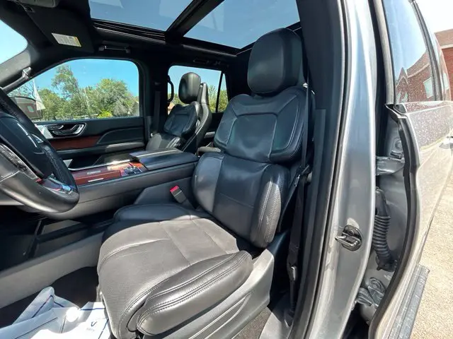 2023 Lincoln Navigator - $49,795