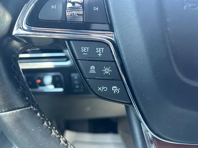 2023 Lincoln Navigator - $49,795