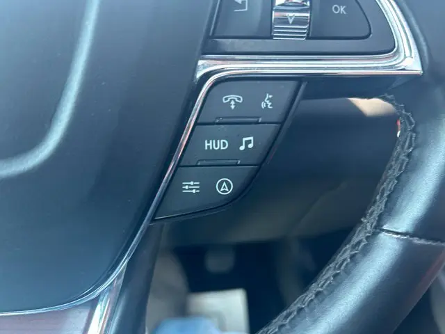 2023 Lincoln Navigator - $49,795