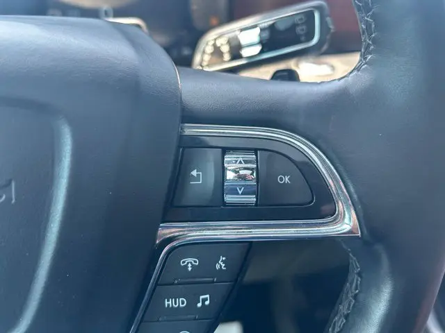 2023 Lincoln Navigator - $49,795