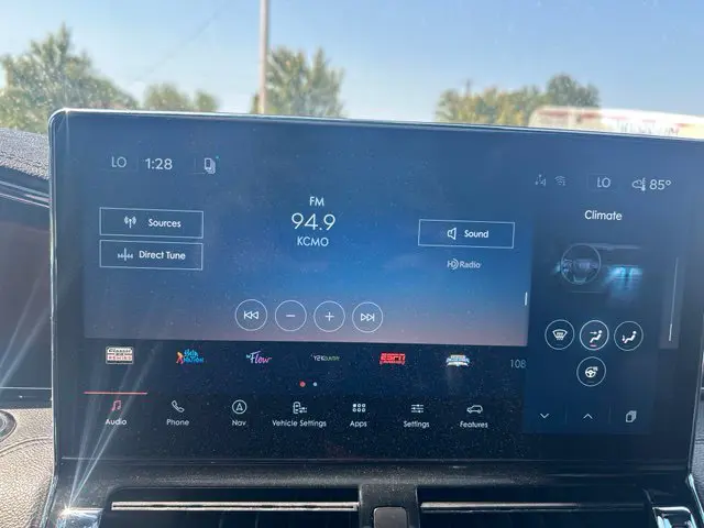 2023 Lincoln Navigator - $49,795