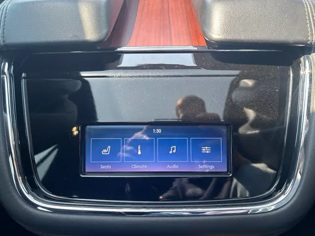 2023 Lincoln Navigator - $49,795