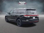 2023 Navigator L Thumbnail 8