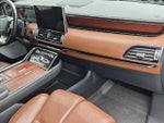 2023 Navigator L Thumbnail 24