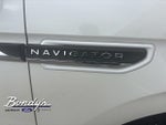 2024 Navigator L Thumbnail 4