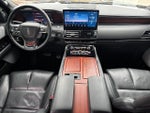 2024 Navigator L Thumbnail 12
