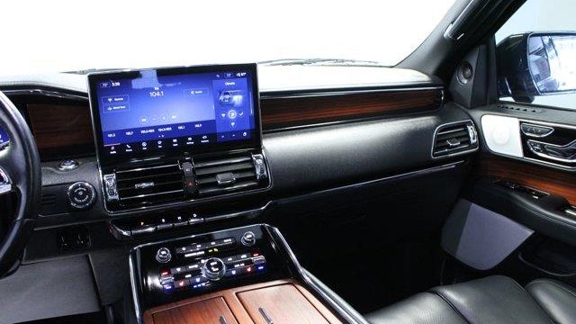 2024 Lincoln Navigator L Reserve