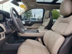 2024 Navigator L Thumbnail 5