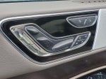 2024 Navigator L Thumbnail 8