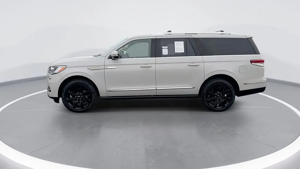 2024 Lincoln Navigator L Reserve