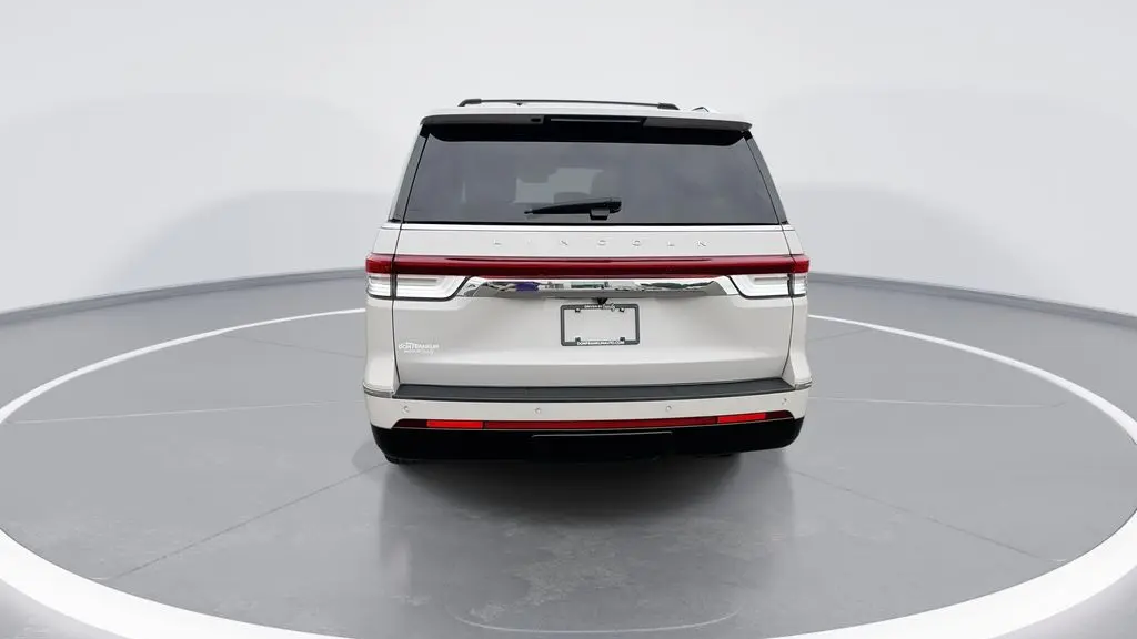 2024 Lincoln Navigator L Reserve